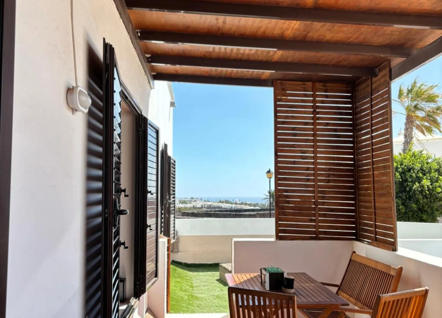 Hébergement de vacances Casa Amplia Y Moderna De 3 Habitaciones En Complejo Con Piscina Costa Teguise Espagne